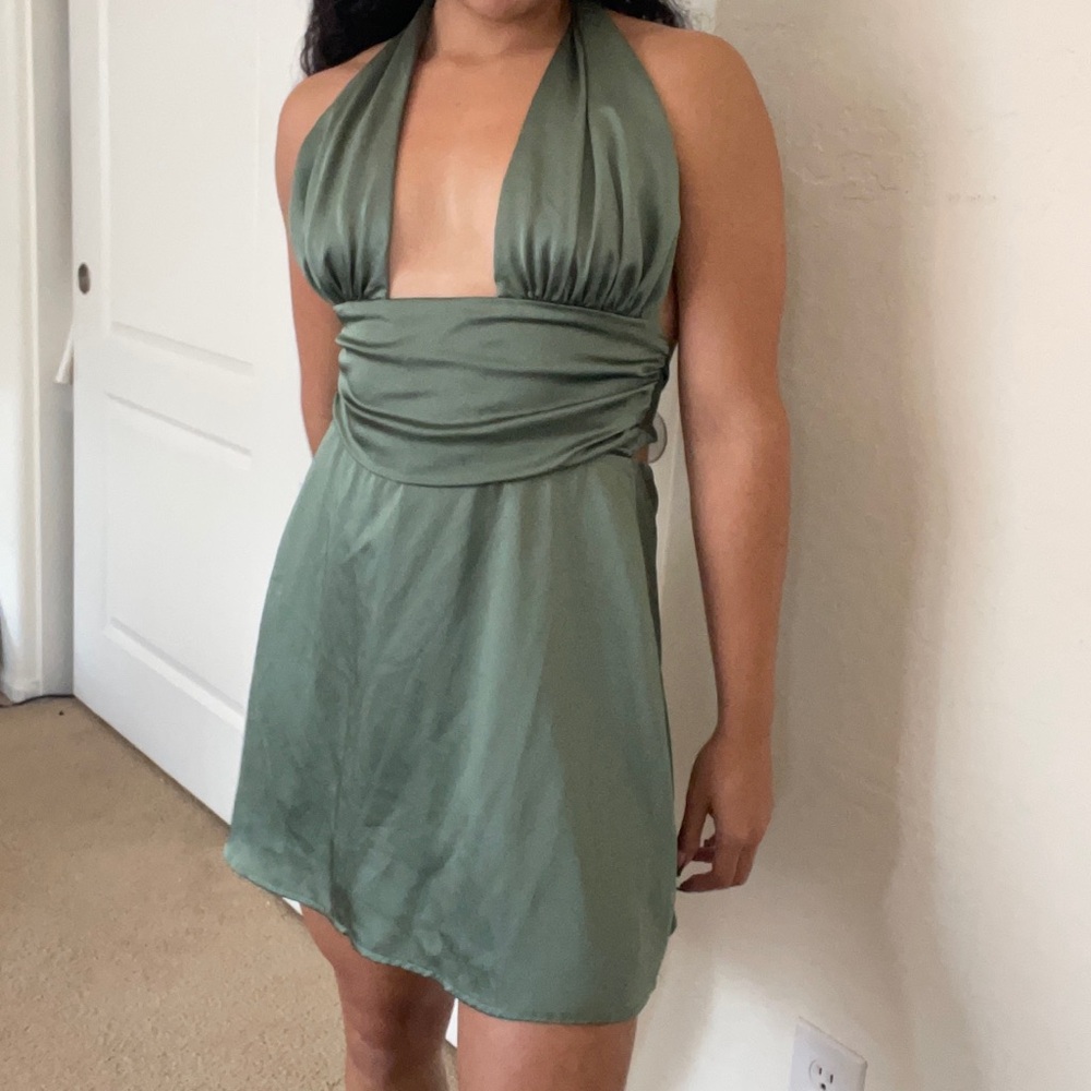 6/$19🦋 Sage green dress
